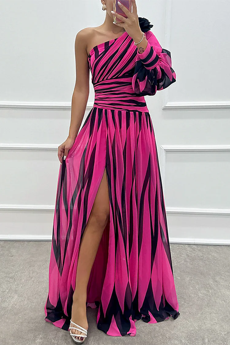 Azura | Elegant Stribet One-Shoulder Maxi Kjole