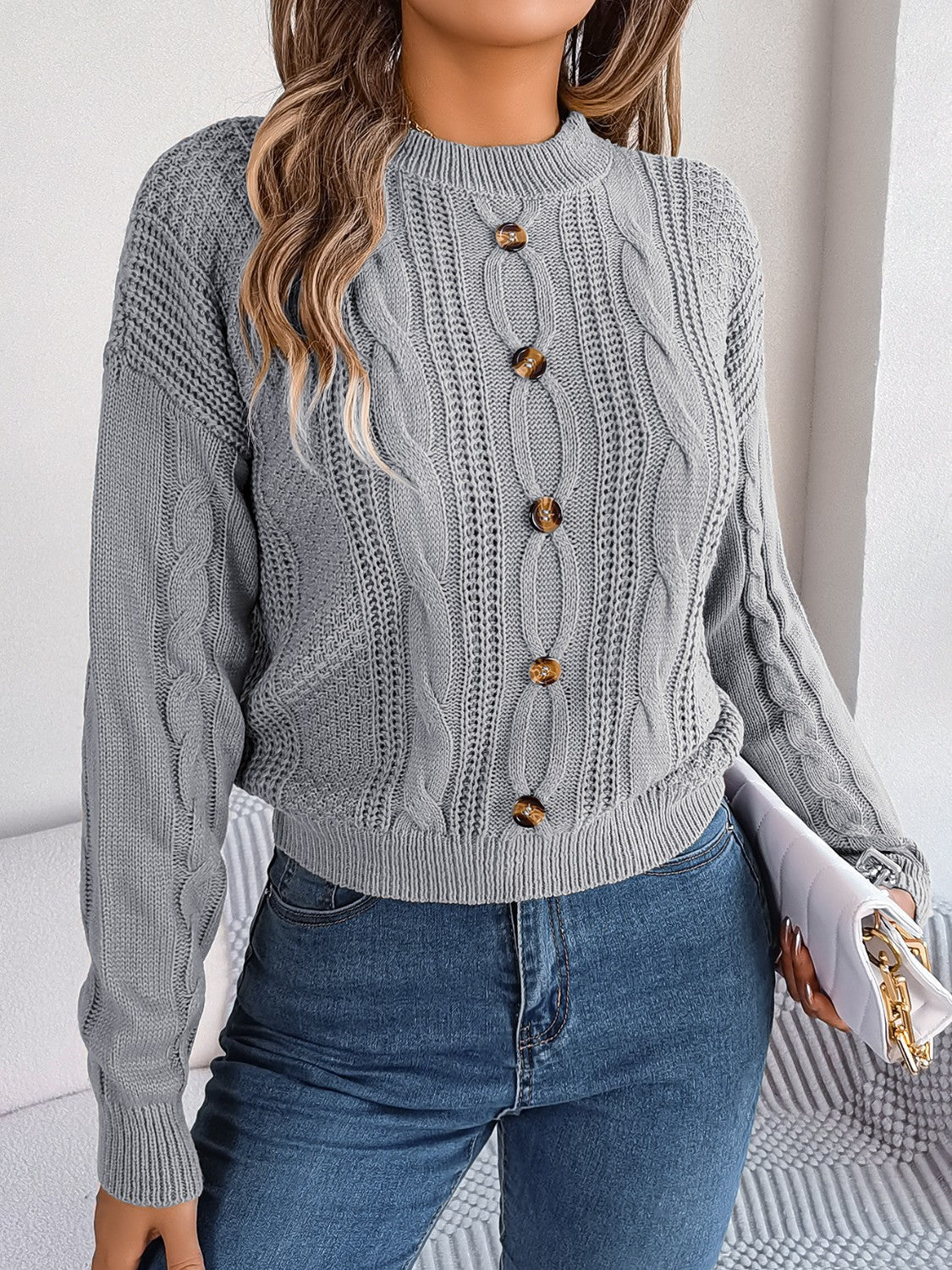 Alara | Knapperet Kabelstrikket Sweater