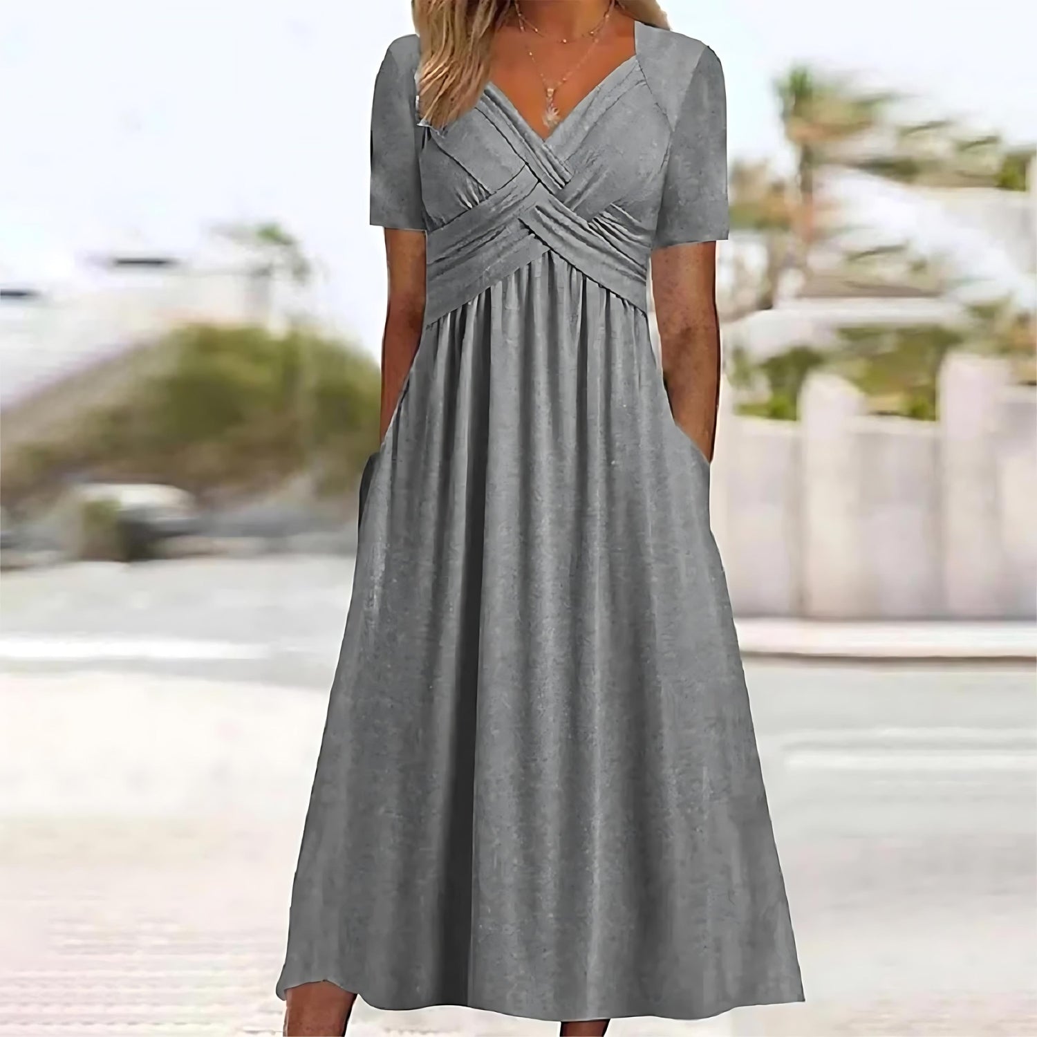 Amara | Elegant Midi Kjole