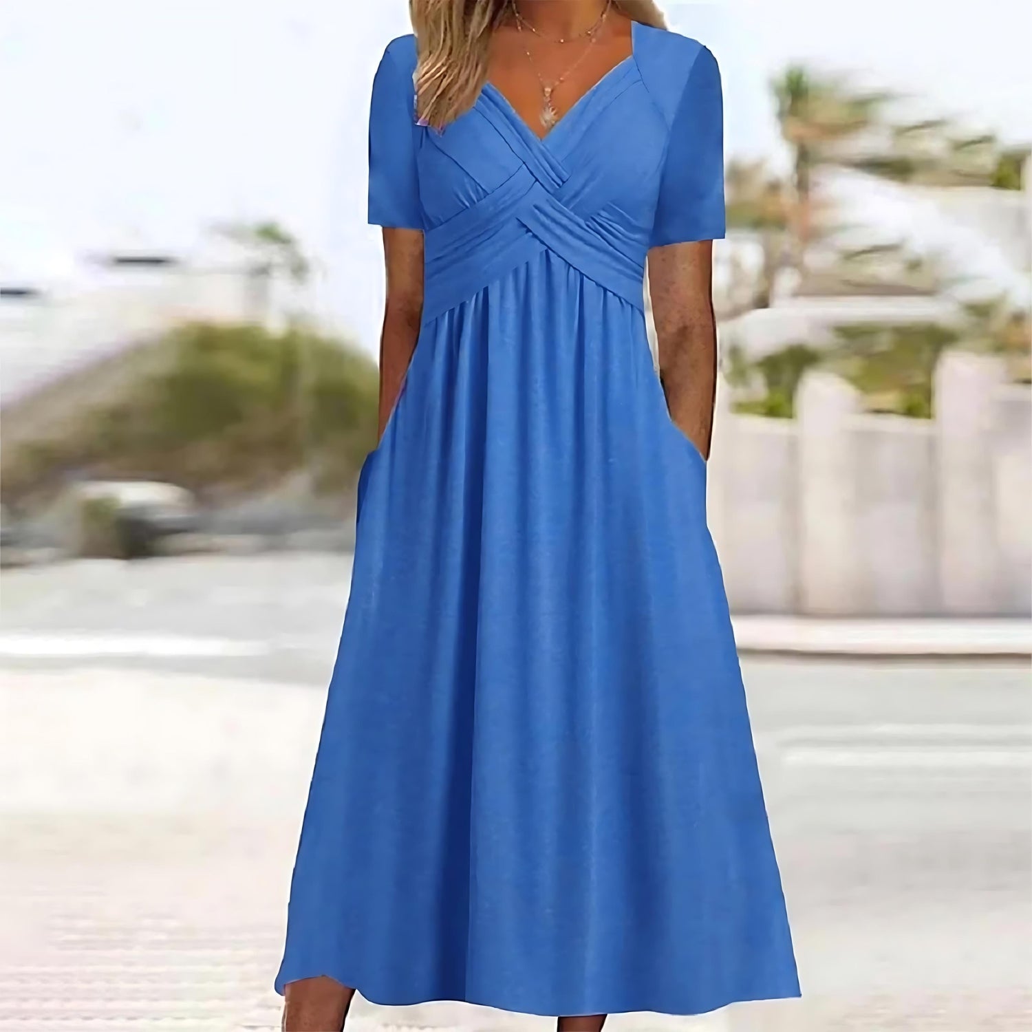 Amara | Elegant Midi Kjole
