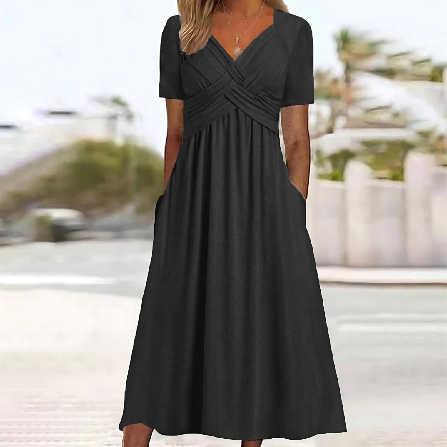Amara | Elegant Midi Kjole